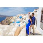 2 Oia Santorini Couple Photography