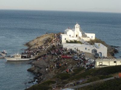 Η Παναγία Χρυσοπηγής στη Σίφνο γιορτάζει 08-09/06/2016